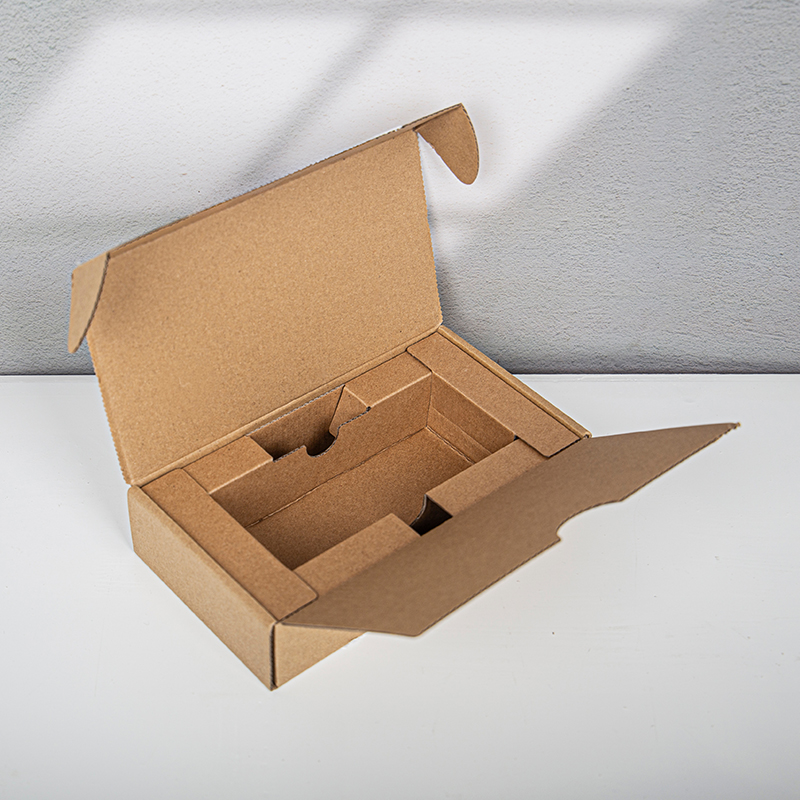 Custom Factory Package Box Cardboard Paper Closure Insert Foldable Corrugated Paper Electronic Product Packaging Boxes