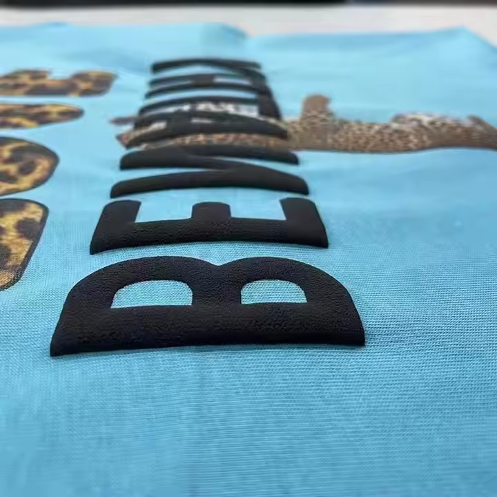Custom Logo Design 3D Foam Embossed Flocking Silicone Heat Transfer Label for Garments