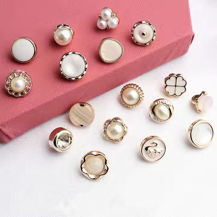 Wholesale Sewing Existing Shirt Pearl Resin Polyester Plastic Buttons for Women's Clothing