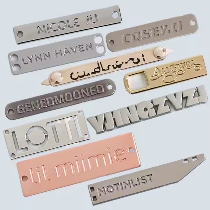 Clothing Accessoires Custom Shape Engraved Metal Tags With Logo for Clothing