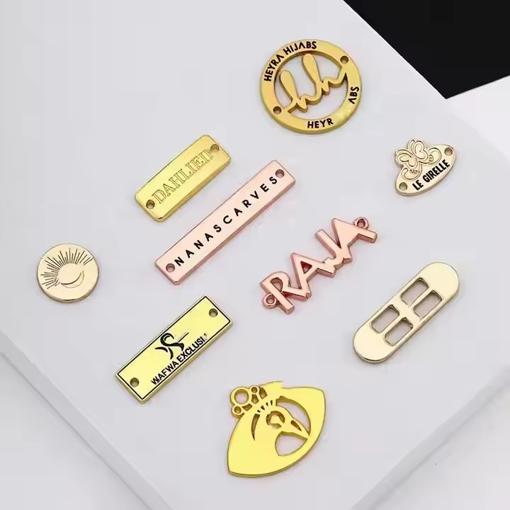 Garment Accessories Custom Metal Clothing Logo Label Name Tag Plate for Wallet Luggage Bathing Suit Shoes Bag