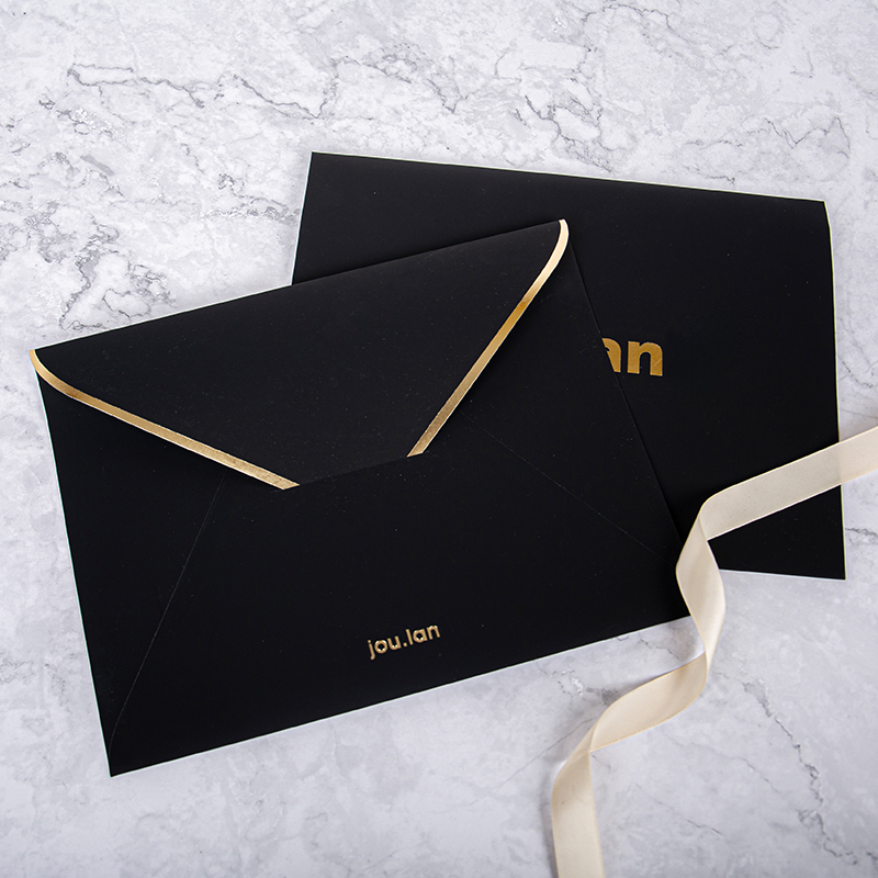 Manufacturer Custom Black Soft Touch Paper Envelope Packaging With Gold Foil Stamping