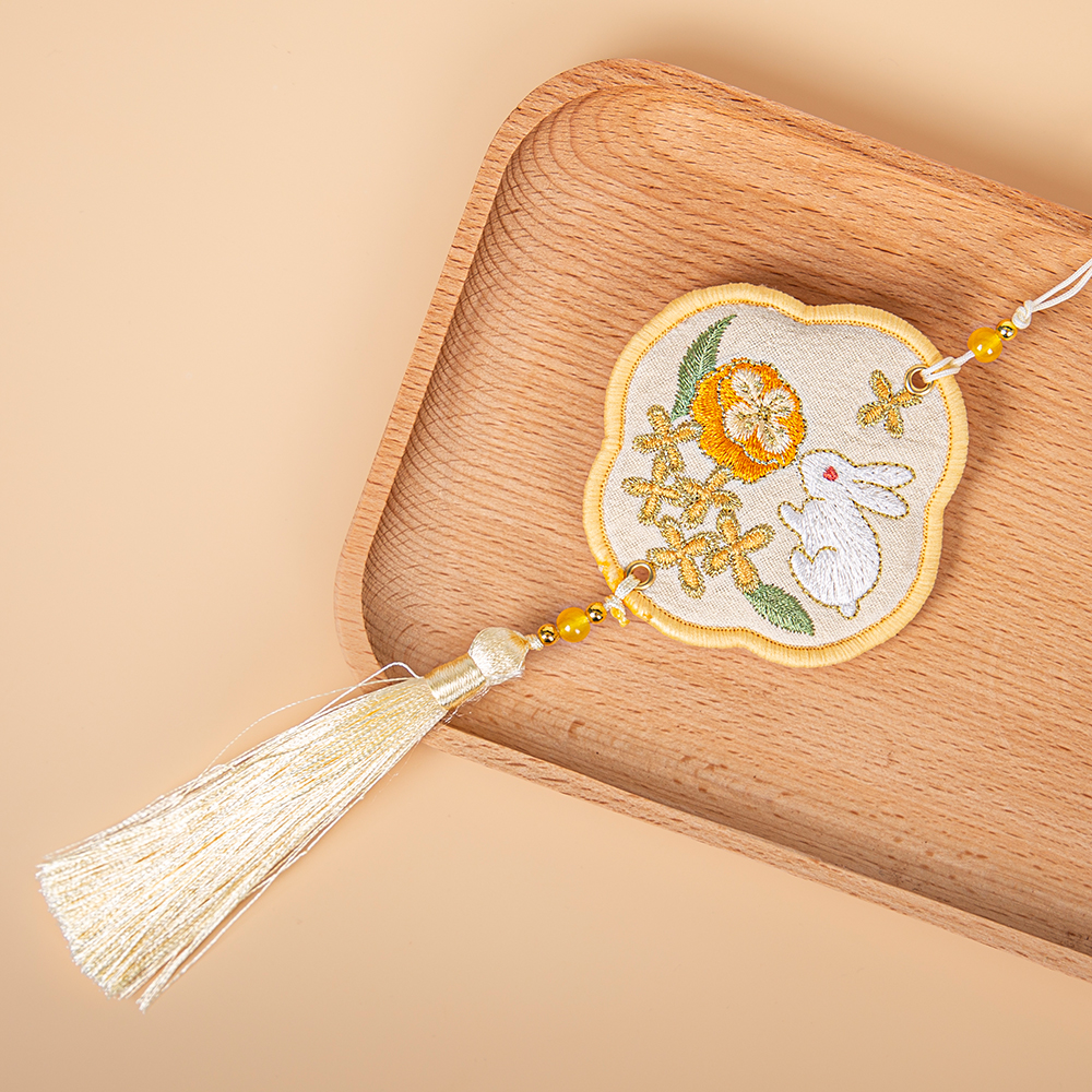 Mid-Autumn Festival incense bag incense capsule customized ancient style tassel spike holiday gift car carry-on Hanfu pendant wholesale