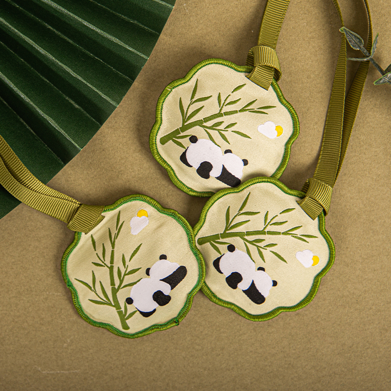 Cartoon incense hanging balm customized fine pattern custom logo shoes closet closet aromatherapy new style embroidery incense bag