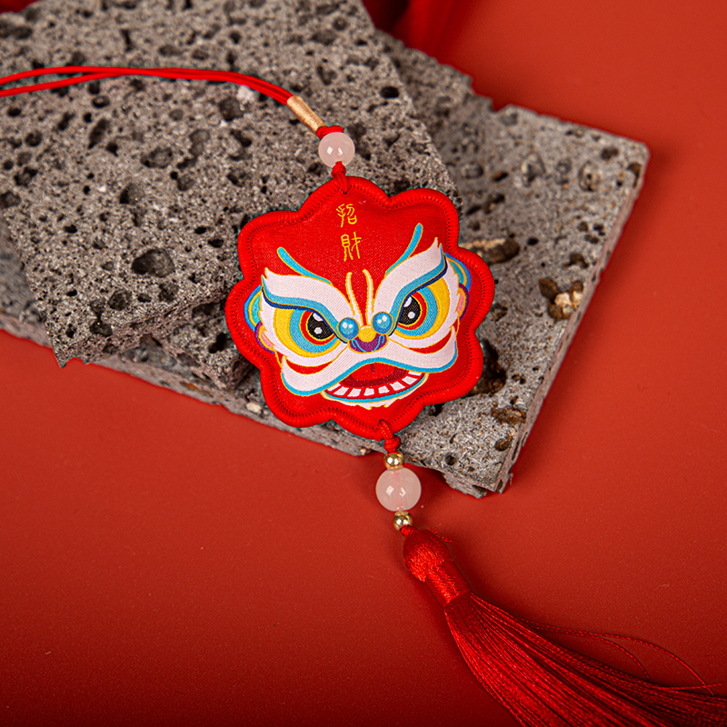 Pray for blessings incense packet pendant waking lion Hangzhou manufacturers of national style Chinese costume accessories deodorant car incense packet scented sachet