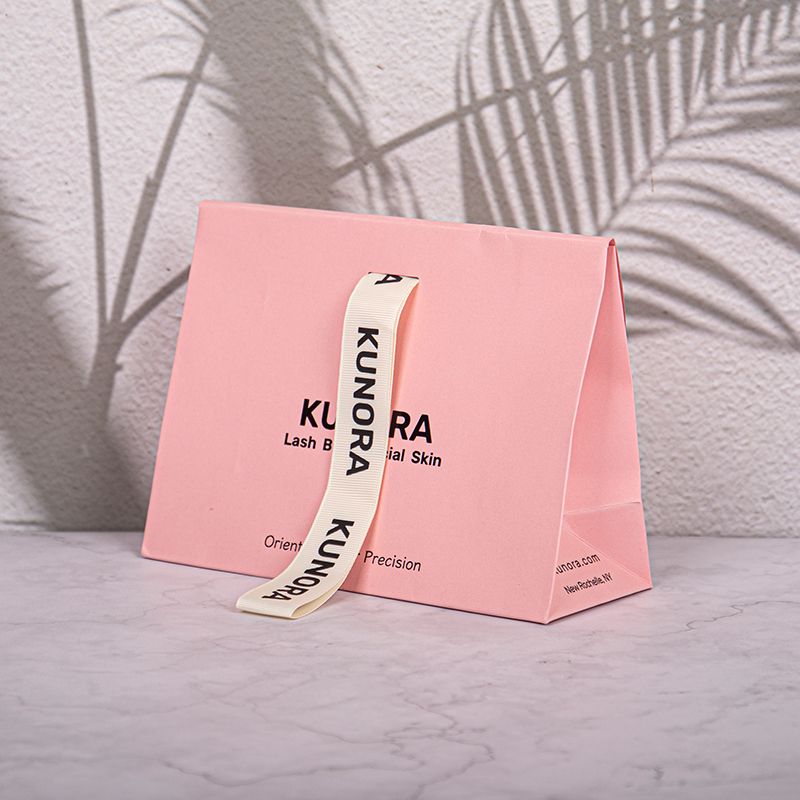 Small Logo Bag Manufacturer Custom Luxury Clothing Perfume Packaging Jewelry Paper Bags with Logo
