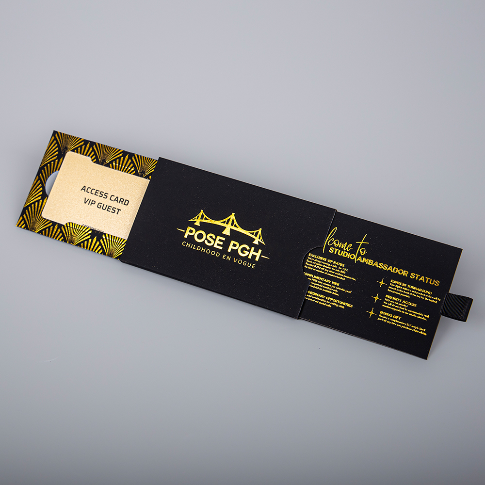 Define your exclusive luxury with the hot stamping process double pull-out membership card box