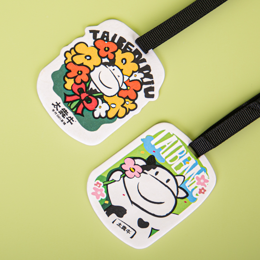 Main Title: Enjoying Life's Little Joys with Fragrant Tea Leaves