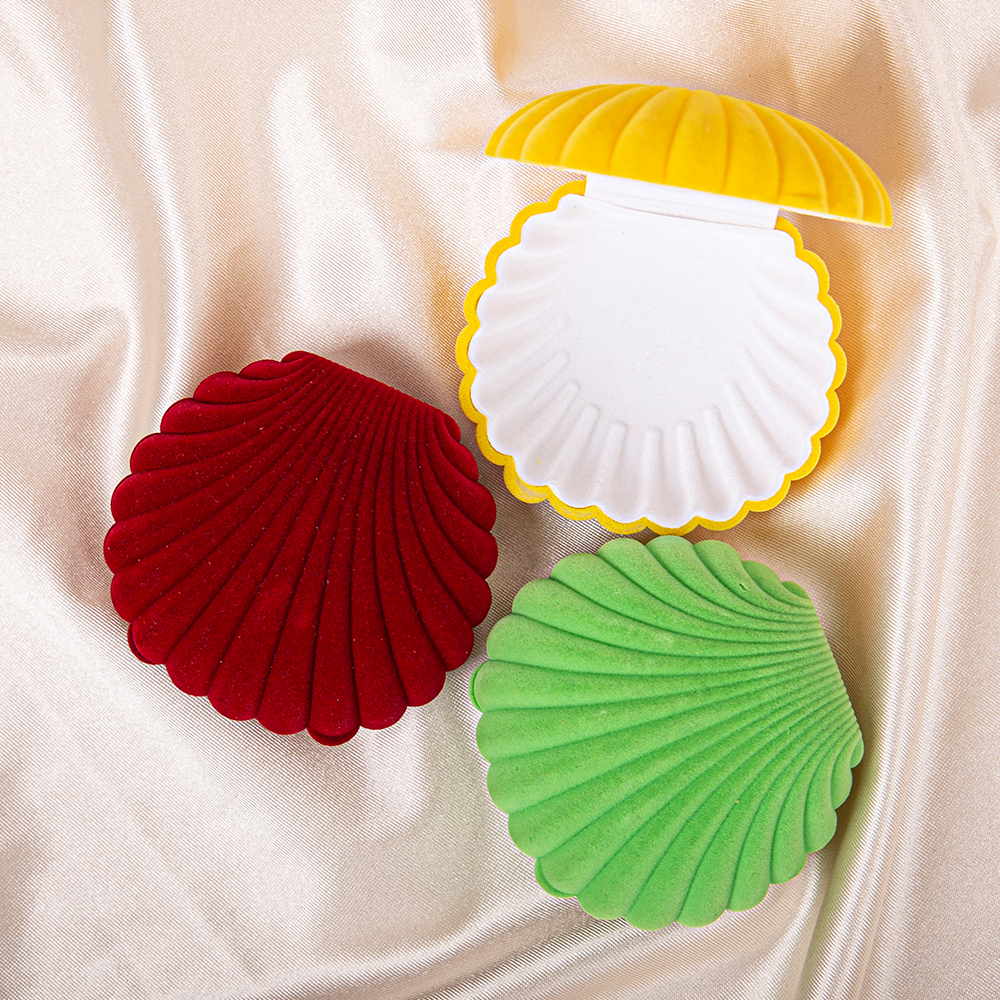 A small seashell jewellery box, a big solution for organised storage
