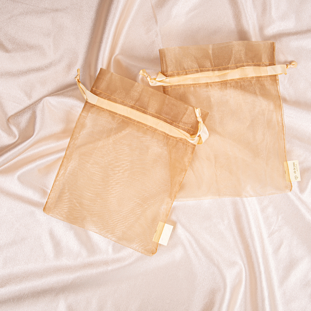 The Delicate Beauty Hidden in Organza, Creating a Gentle Haven for Jewelry