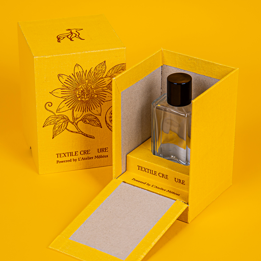 Lid-and-Base Box|Refined Texture and Ingenuity Within Square Simplicity