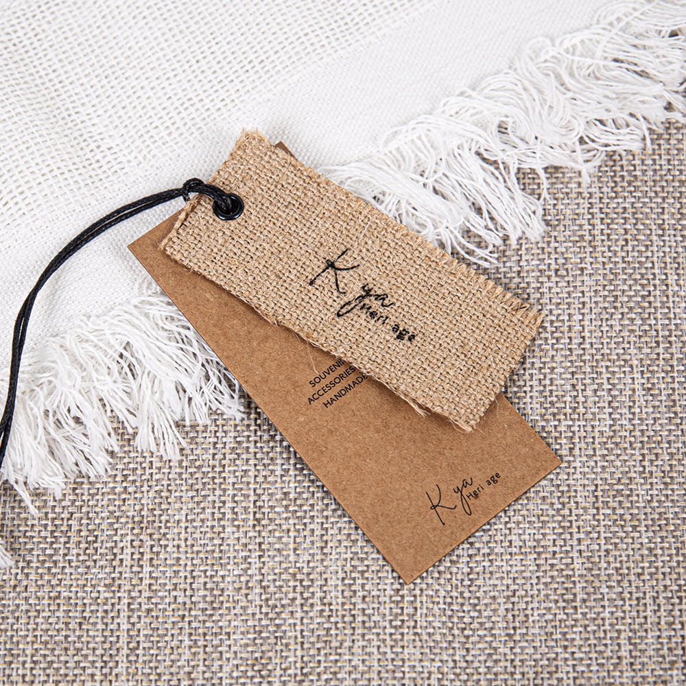 A dialogue between hemp and paper, imbued with the warmth of craftsmanship